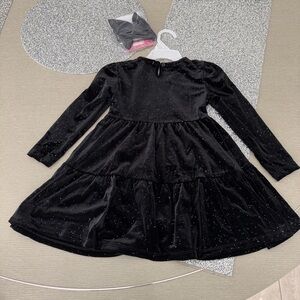 NWT girls 4T btween Black Velvet Dress with Sparkle Accents and black bow